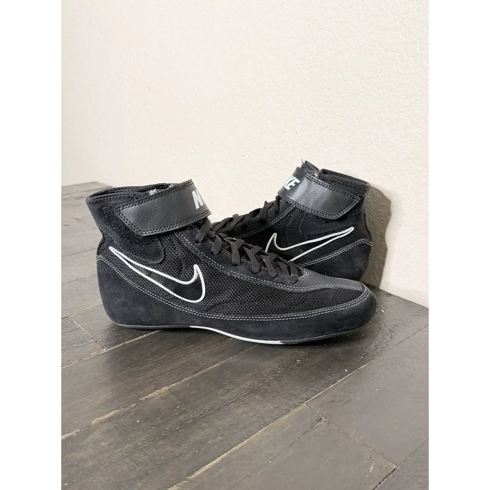 Nike lightly used
